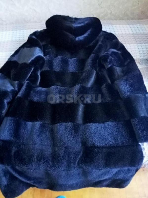 Продам шубу 48-50р отстегиваются рукава четверть и низ - Орск