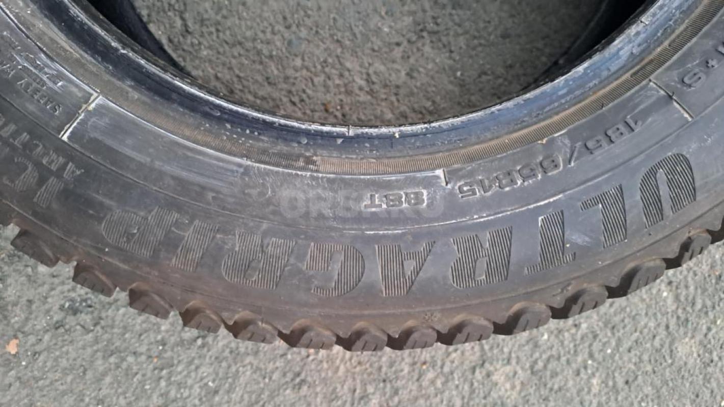 Комплект зимних шипованных колес .185 65 р 15. - Орск