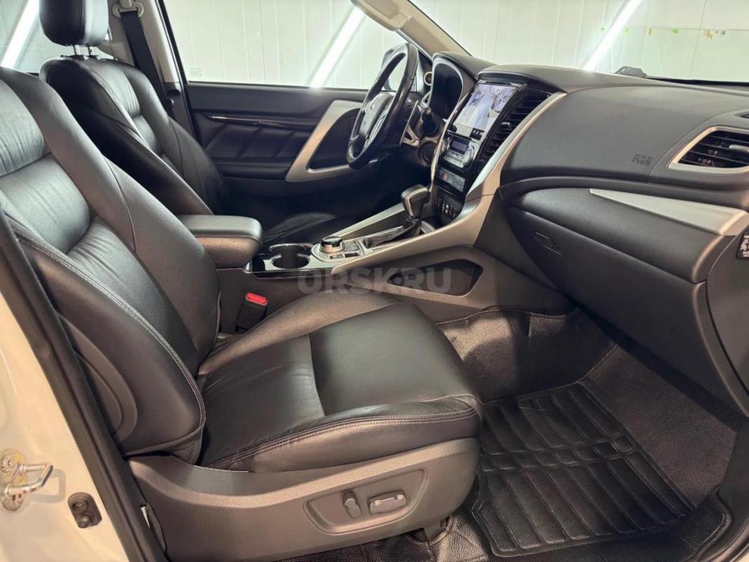 В продаже MITSUBISHI PAJERO SPORT, 2016 года выпуска. - Орск