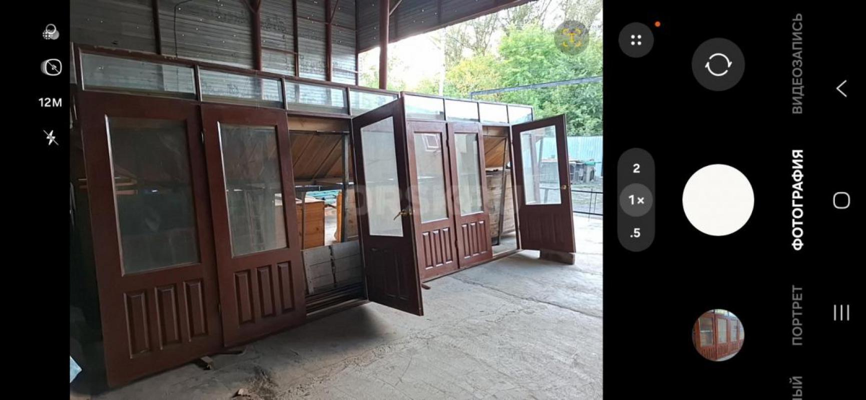 Продам типа внутренные ворота с двумя створками разм : длинна 3метра, высота 225см. - Орск