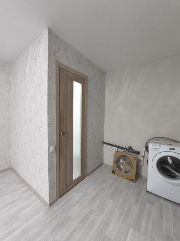 📍Продаётся  квартира (малосемейка)🔹адрес : пр-кт Дзержинского 36/2🔹Общая площадь 18 кв. - Оренбург