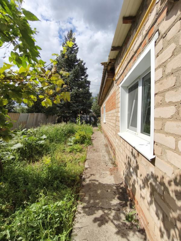 🏠 Продаётся отдельно стоящий  кирпичный дом за городом 📍 Местоположение: посёлок Караванный, ул. - Караванный