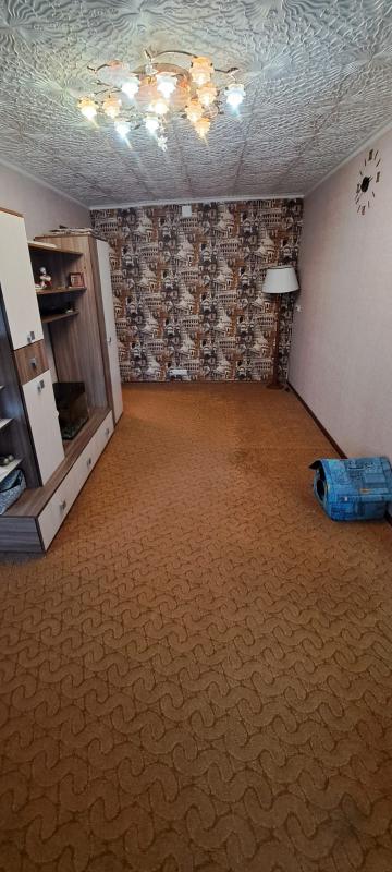 Продаю 2к квартиру на Советской д 108 с хорошим ремонтом  окна впх балкон застеклен сан.узел совмеще - Новотроицк