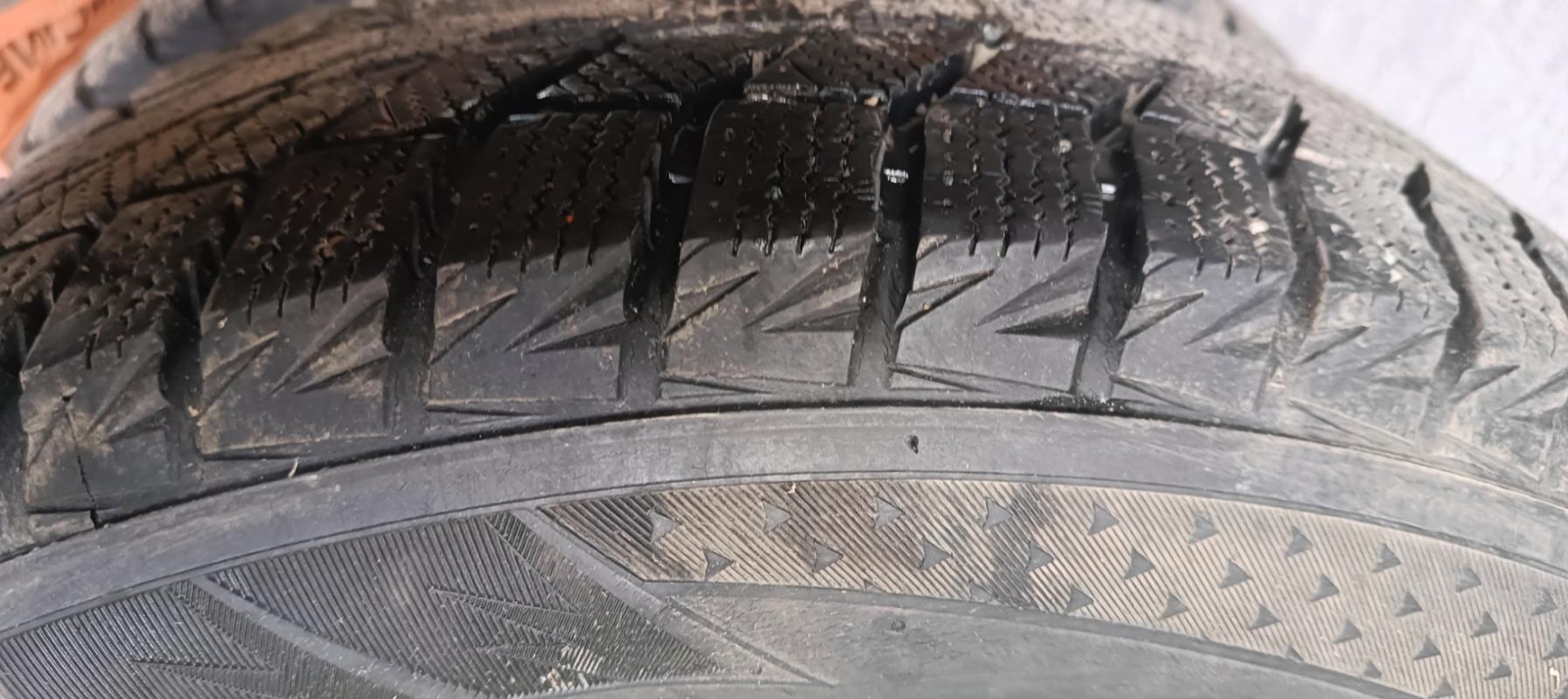 Hankook Winter I'Cept IZ2 205/60 R16, Б/У
Корея - Гай