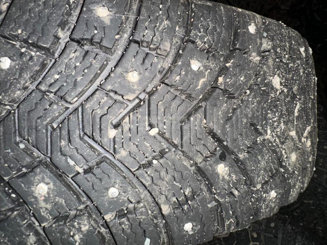 Продам Комплект зимней шипованной резины “Michelin”175/65/14
В новом состоянии!!! - Орск