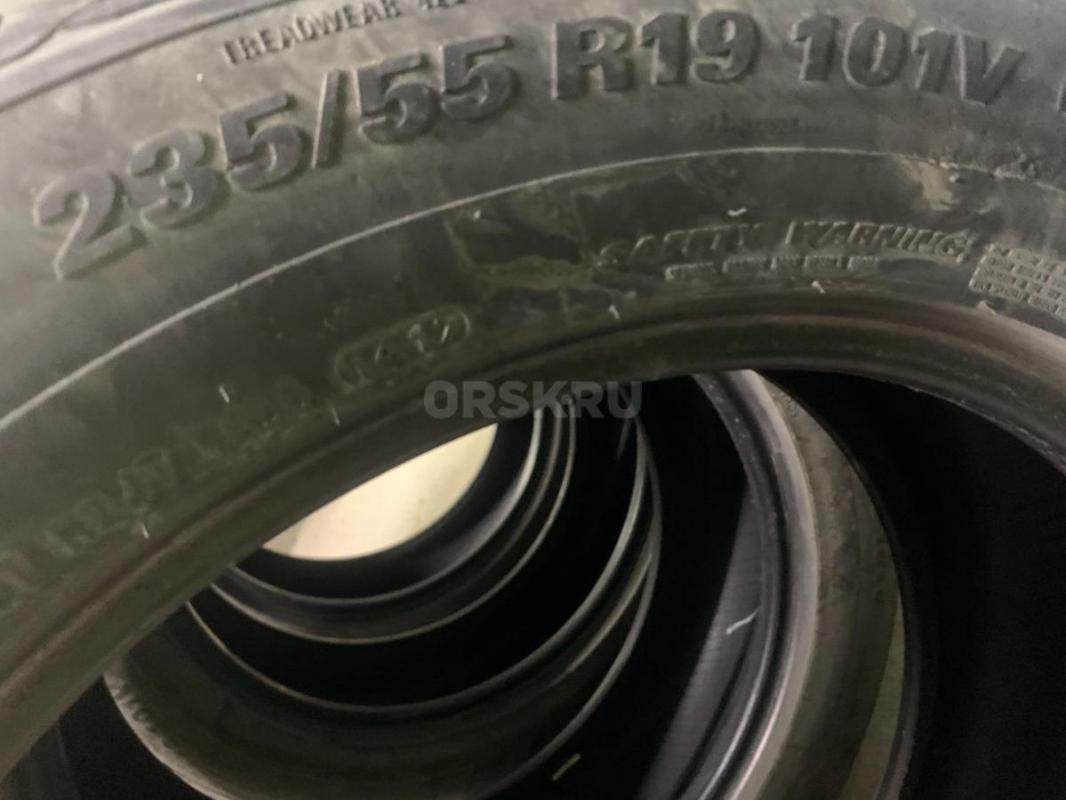 Продам комплект летней резины Kumho Grugen 235/55 R19 101V в удовлетворительном состоянии. - Орск