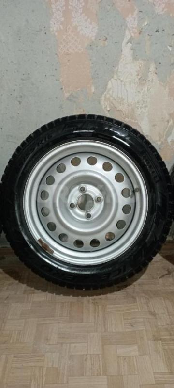 Продам Шины Pirelli ICE ZERO на дисках, 205/55 R16 в хорошем состоянии. - Орск