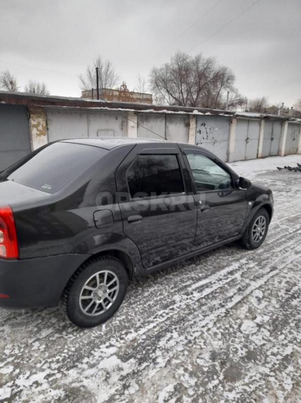 продам Renault Logan 2013г. - Орск