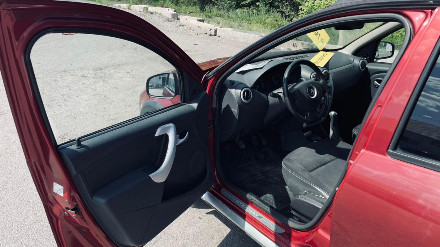 Продается Renault Sandero Stepway, 2012 года.
1 собственник 
Без ДТП 
По кузову все в родном окра - Новотроицк
