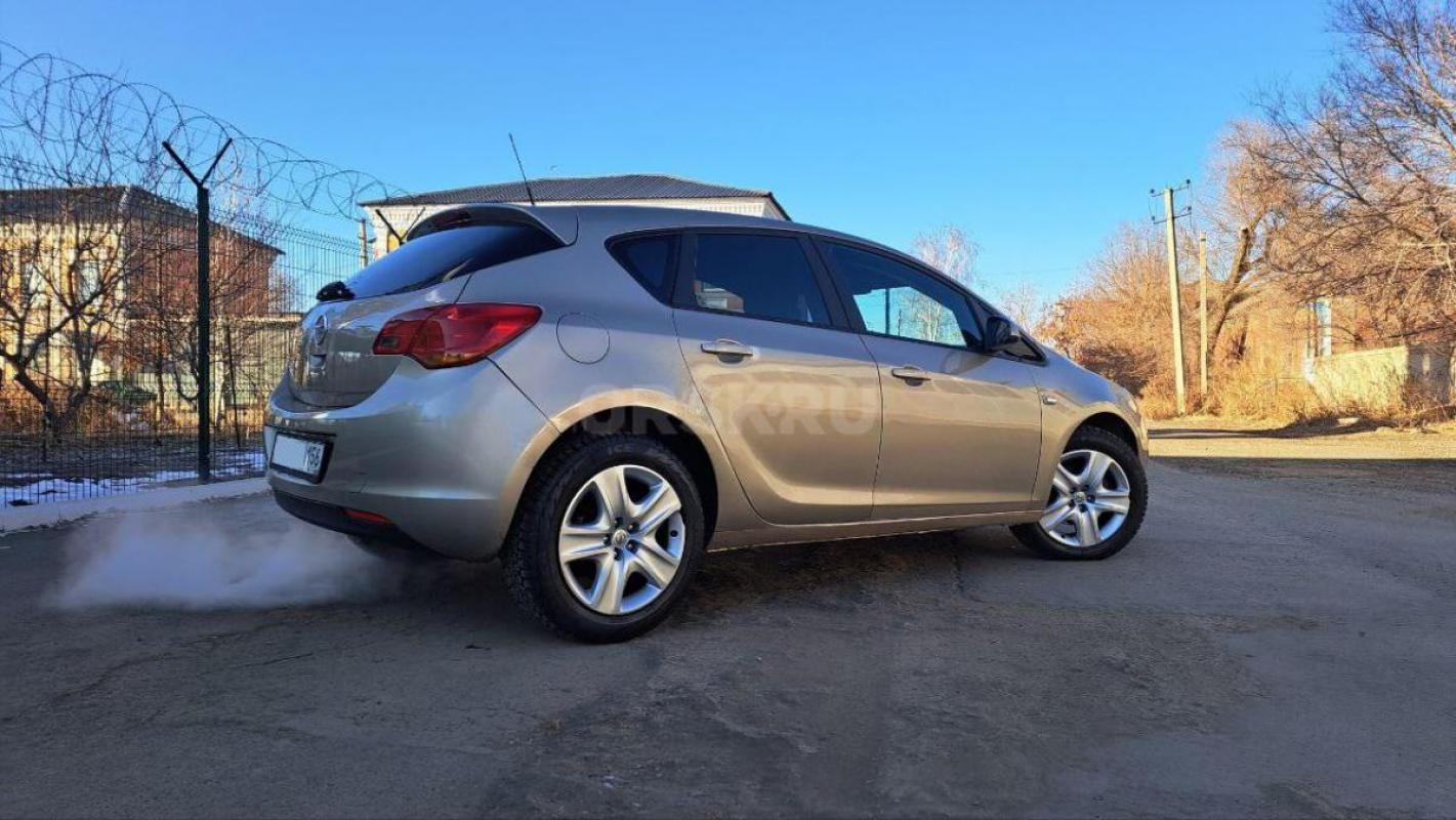 Продам OPEL ASTRA, Эксплуатация с 2012г. - Орск