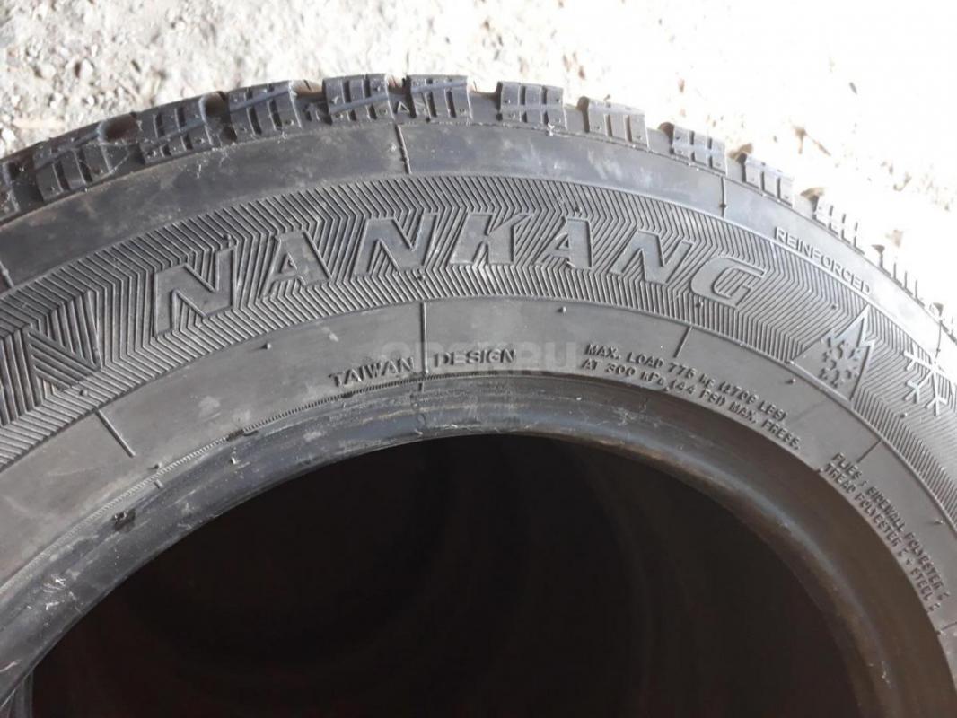 Зимние шины Nankang 205/65 R15 в нормальном состоянии, на сезон вполне - Орск