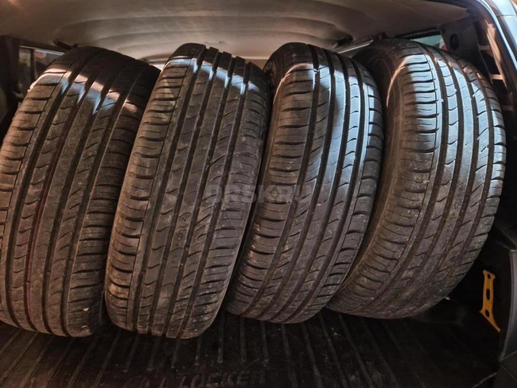 Продам летние покрышки Nokian Tyres 205/60/16 в отличном состоянии в кол-ве 4шт. - Орск