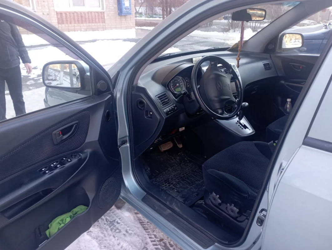 Продам автомобиль Hyundai Tucson, 2006 год, пробег 114000км, 3 владельца, машина в хорошем состоянии - Гай