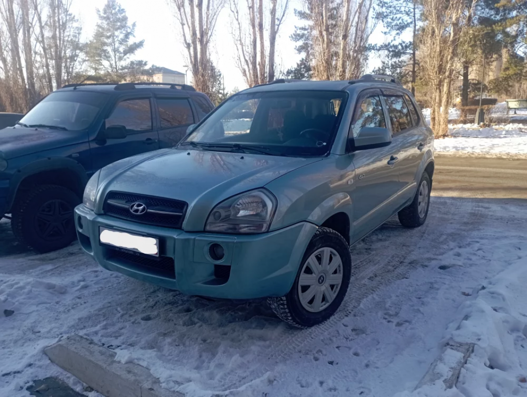 Продам автомобиль Hyundai Tucson, 2006 год, пробег 114000км, 3 владельца, машина в хорошем состоянии - Гай