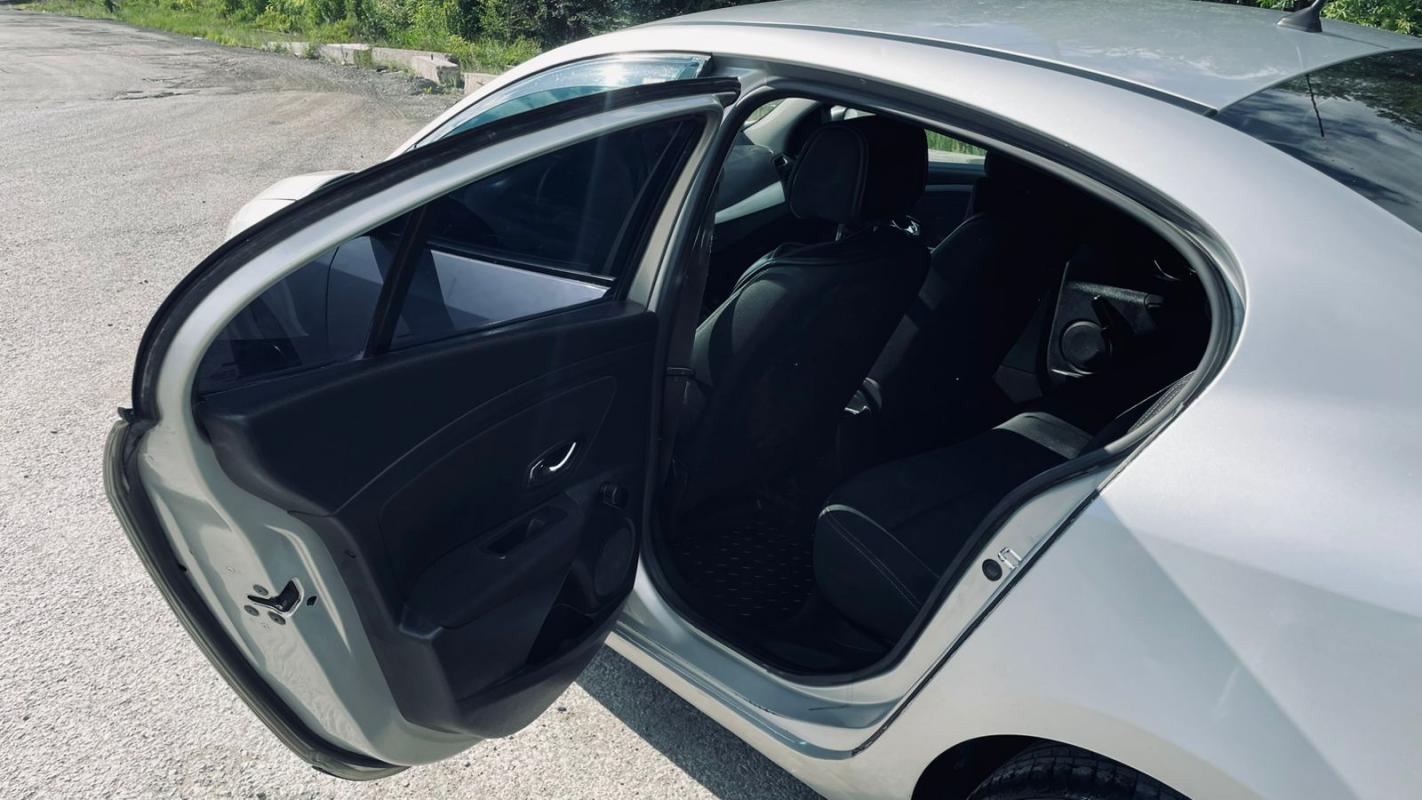Продается Renault Fluence, 2014 года
КПП: МЕХАНИКА
Тип кузова: СЕДАН
Объем двиг., 1600 см3: Мощно - Новотроицк