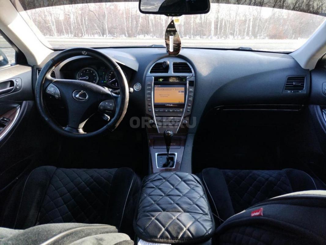 Продам Lexus ES 350 277 л/с 2012

В максимальной комплектации
Люк, панорамная крыша, климат контр - Гай