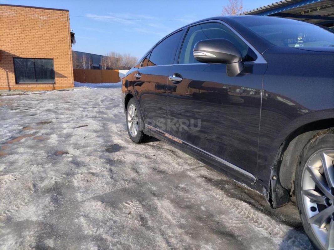 Продам Lexus ES 350 277 л/с 2012

В максимальной комплектации
Люк, панорамная крыша, климат контр - Гай