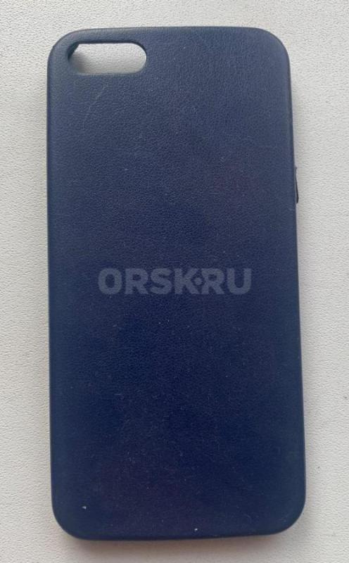 Продам рабочий iPhone 5 с небольшим сколом на стекле. - Орск