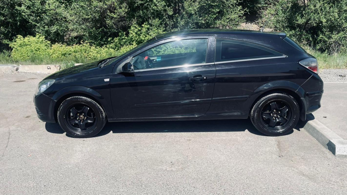 Продается Opel Astra купе, 2006 года

Состояние отличное,

обслуживание проводилось вовремя, - Новотроицк