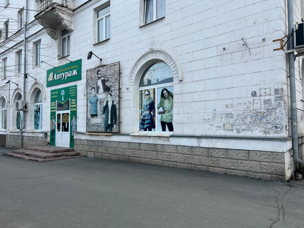 Сдам в аренду нежилое помещение от собственника  на первой линии по пр. - Орск