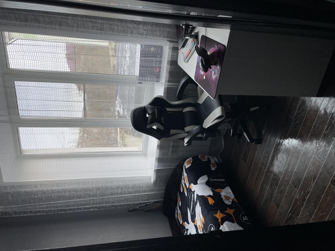 Продам квартиру На 2 этаже 4 этажного дома старого типа по адресу площадь Ленина дом 4. - Новотроицк