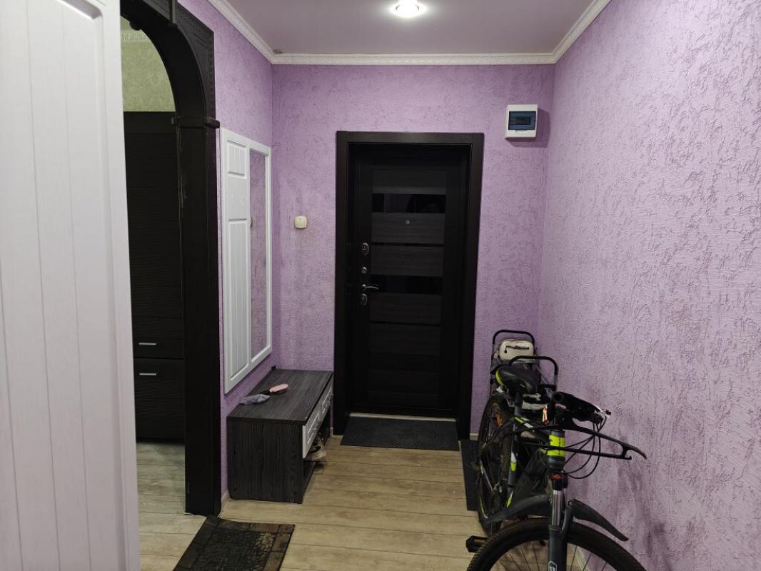 Продам 3 комн. - Новотроицк