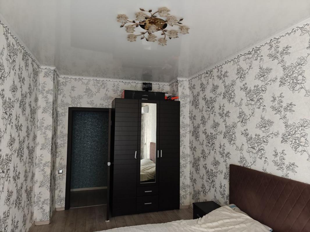 Продам 3 комн. - Новотроицк