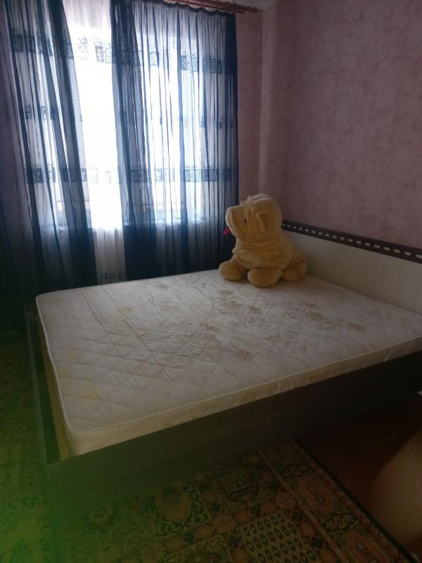 Сдам трехкомнатную квартиру на длительный срок. - Новотроицк