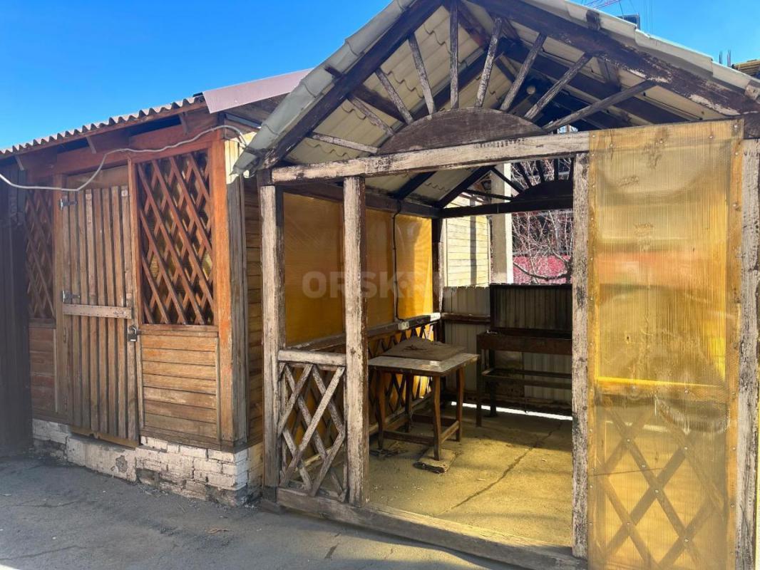 Продам летнее кафе ( деревянное, размер 7м*14м), имеется мебель ( из дерева) для летнего кафе, также - Орск