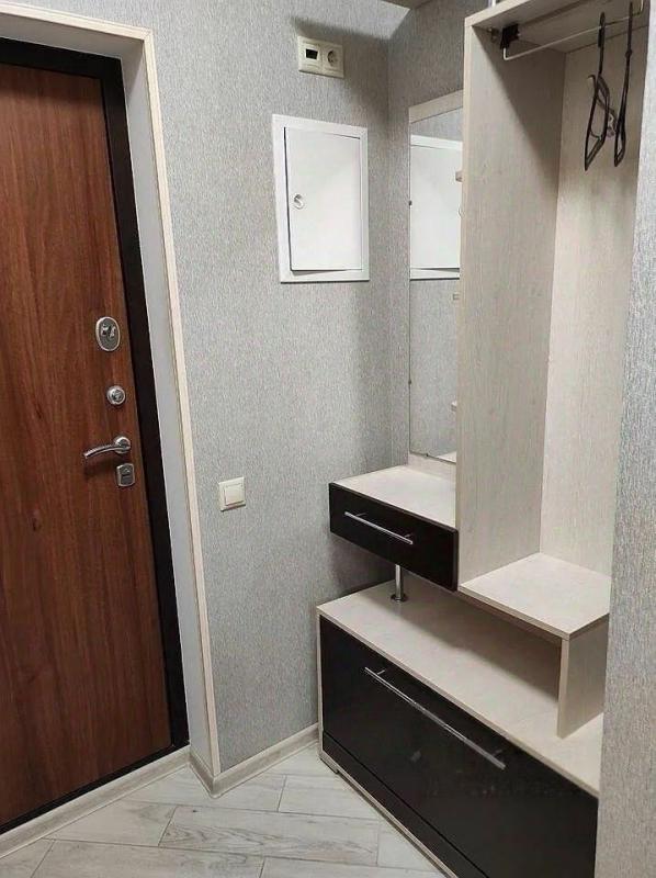 Сдается однокомнатная квартира на длительный срок. - Новотроицк