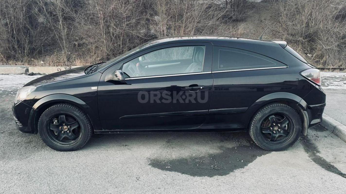Продается Opel Astra купе, 2006 года

Состояние отличное,

обслуживание проводилось вовремя, - Новотроицк