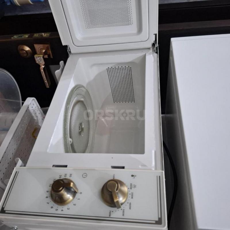 Микроволновка Electrolux  , в идеальном состоянии - Орск