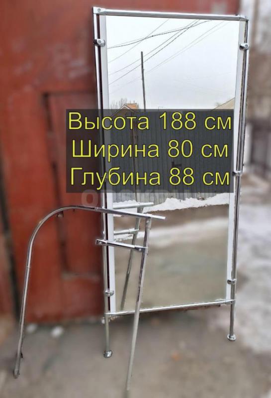 Витрины с полкой. 243х120х50 см. - 2100 руб за 1шт. - Орск