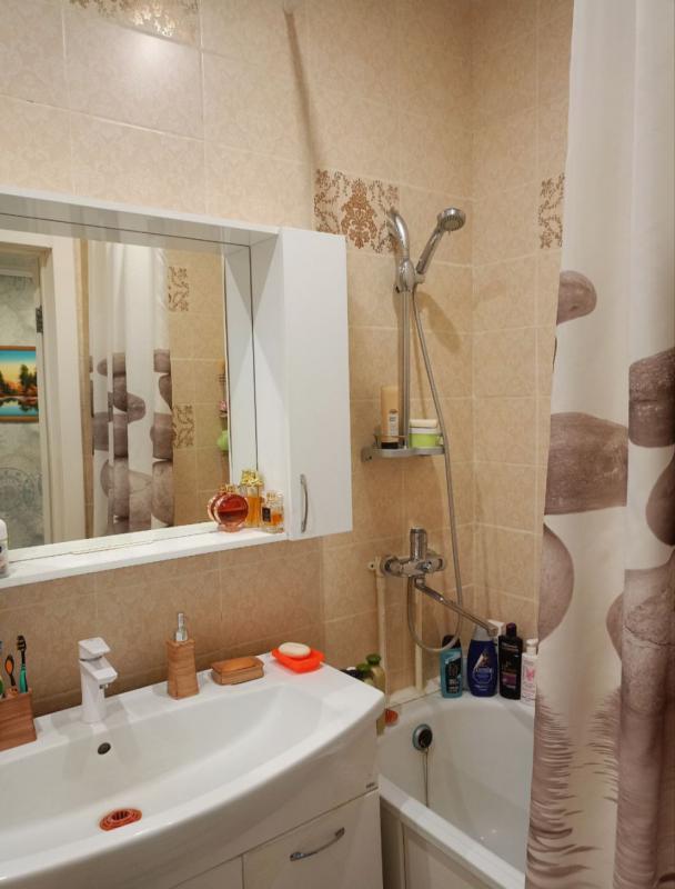 🏠 Продам 3-комнатную квартиру, на третьем этаже трёхэтажного дома, 90 кв. - Новотроицк