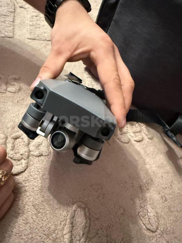 Квадрокоптер DJI Mavic PRO FLY MORE
COMBO
Новый, не использовался. - Орск