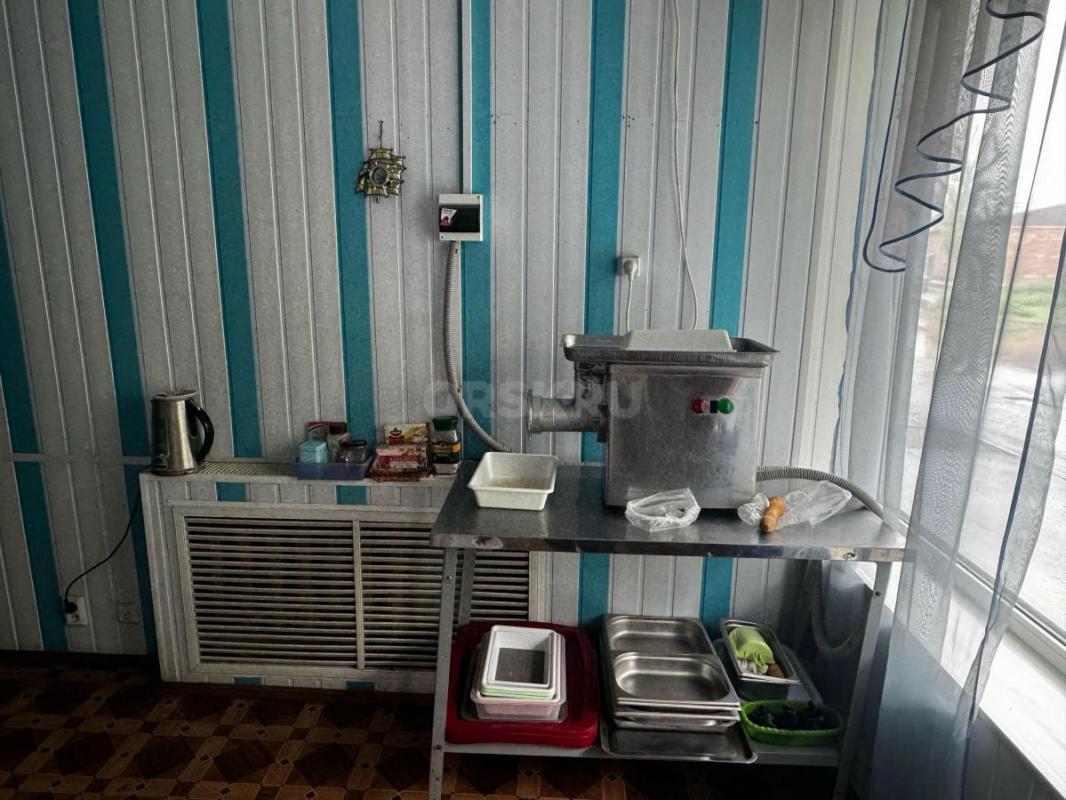 Продам действующий мясной отдел в центре города,ул. - Орск