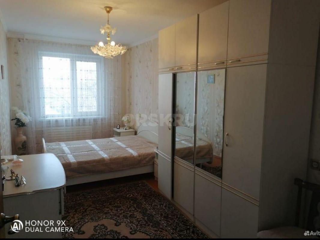 Продаётся квартира без обременения, никто не прописан. - Орск