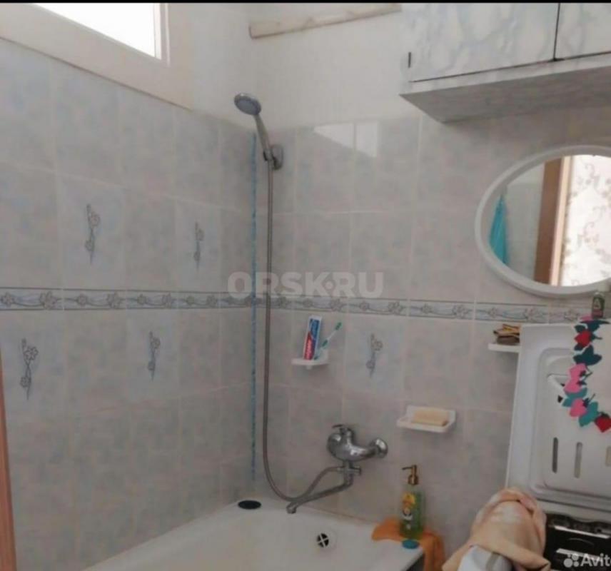 Продаётся квартира без обременения, никто не прописан. - Орск