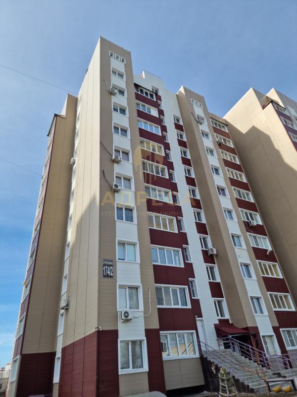 Продается трехкомнатная квартира на проспекте Победы 174,2, (за М3), дом 2017 года, 3 этаж /10Инфрас - Оренбург