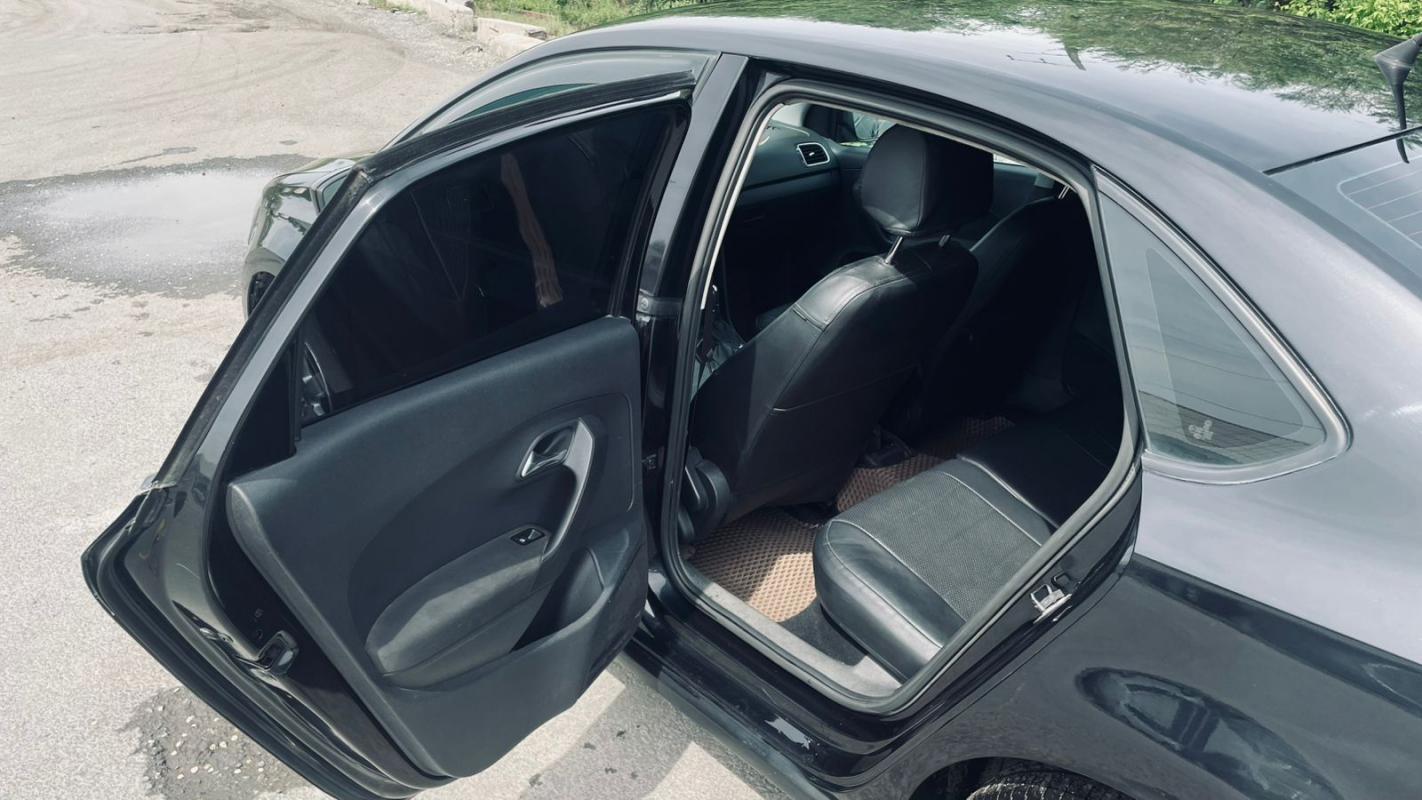 Продается Volkswagen Polo, 2013 год,

__АВТОМАТ__

Кузов оцинкованный

Мотор работает отлично, - Новотроицк