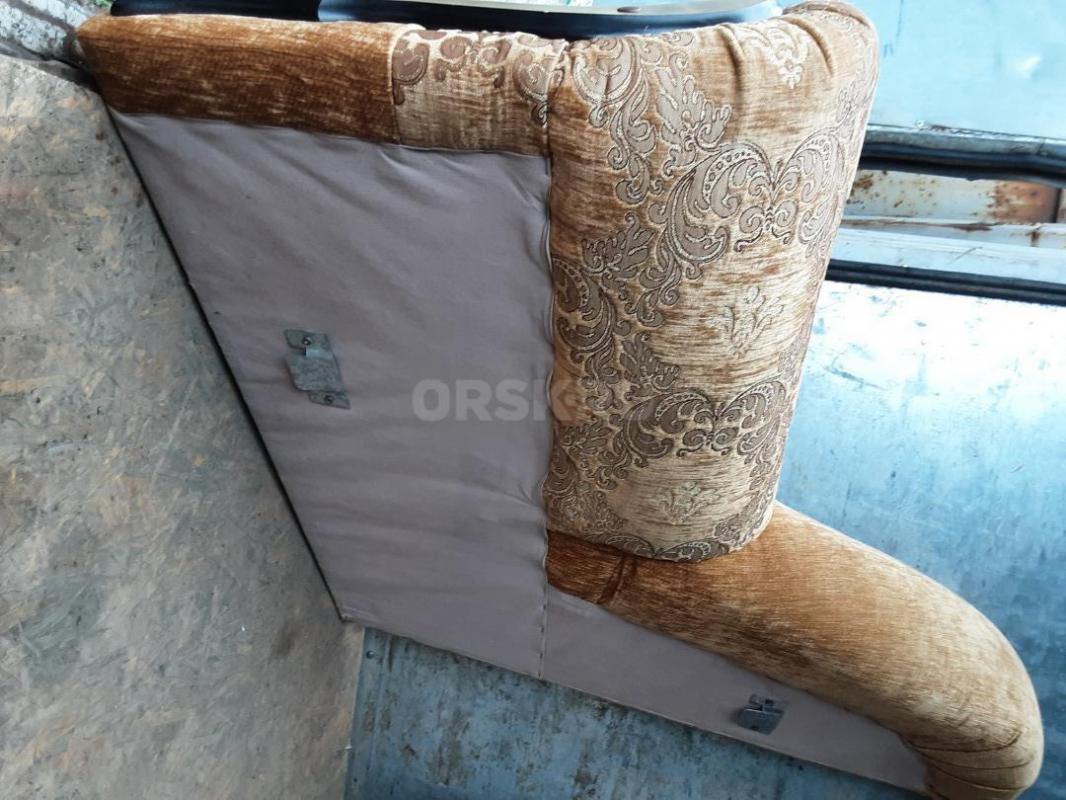 Продам Диван и Кресло в отличном состоянии. - Орск