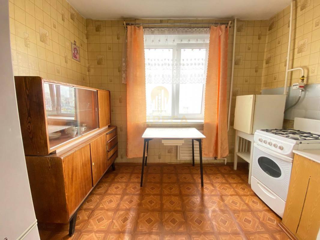 Продается 1-комнатная квартира , площадью 32,5 кв. - Оренбург