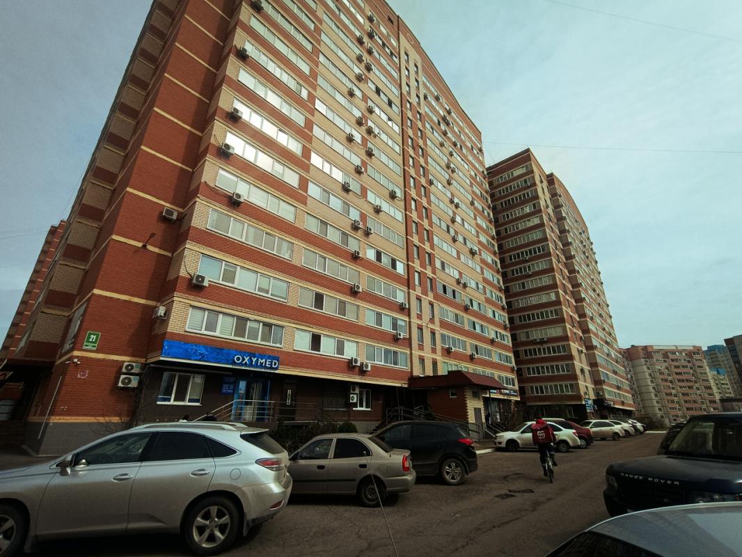 Продам светлую и уютную двухкомнатную квартиру в самом востребованном и популярном районе города, &q - Оренбург