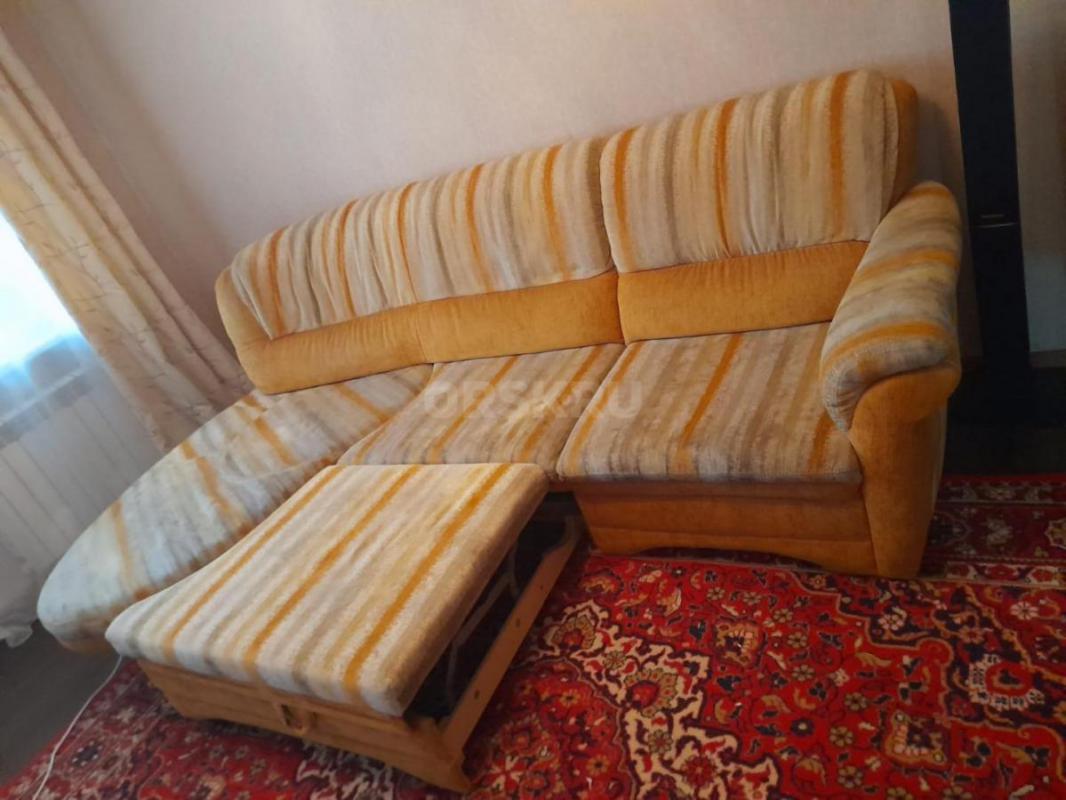 Продам диван оригинальный, фабричный, пружинный. - Орск