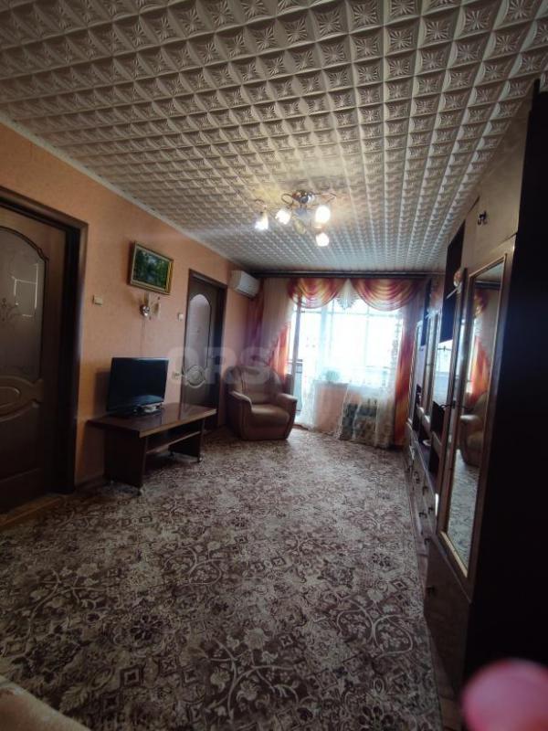 Продаётся уютная 4-комнатная квартира, общей площадью 60.7 квадратных метров, расположенная на четве - Орск