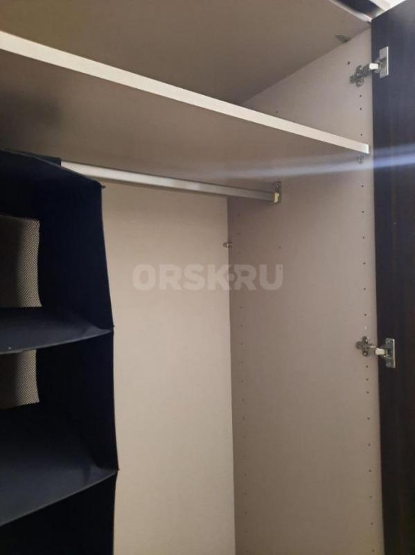 Продам шкаф лдсп, темное дерево, в отличном состоянии, в наличии 2
Ширина 100 см
Длина 234 см
Глу - Орск