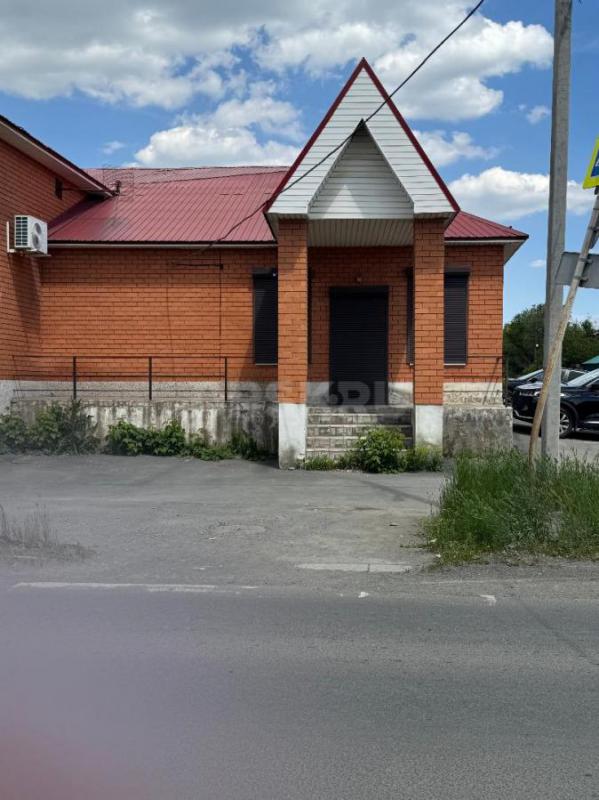 Сдам в аренду торговую площадь от 70 до 100 кв м под любой вид деятельности по ул Энергетиков 26. - Орск