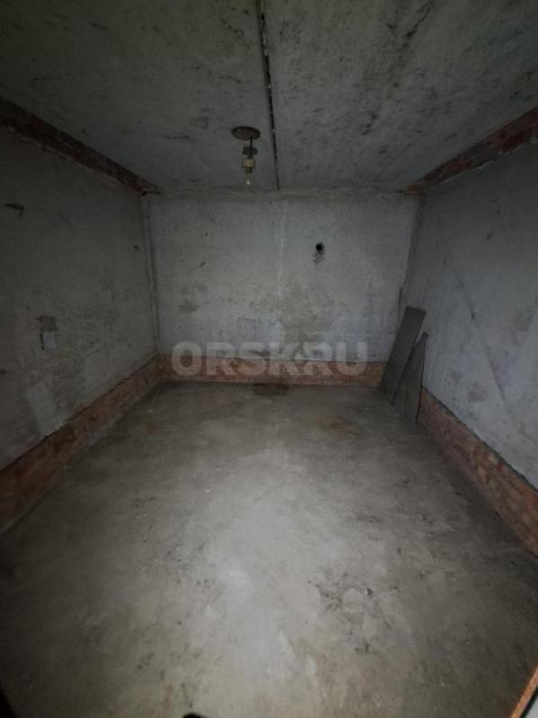 Сдам в аренду подвальное помещение  район ул Вяземская - ул Станиславского размер 2.5 х 2.5м для хра - Орск