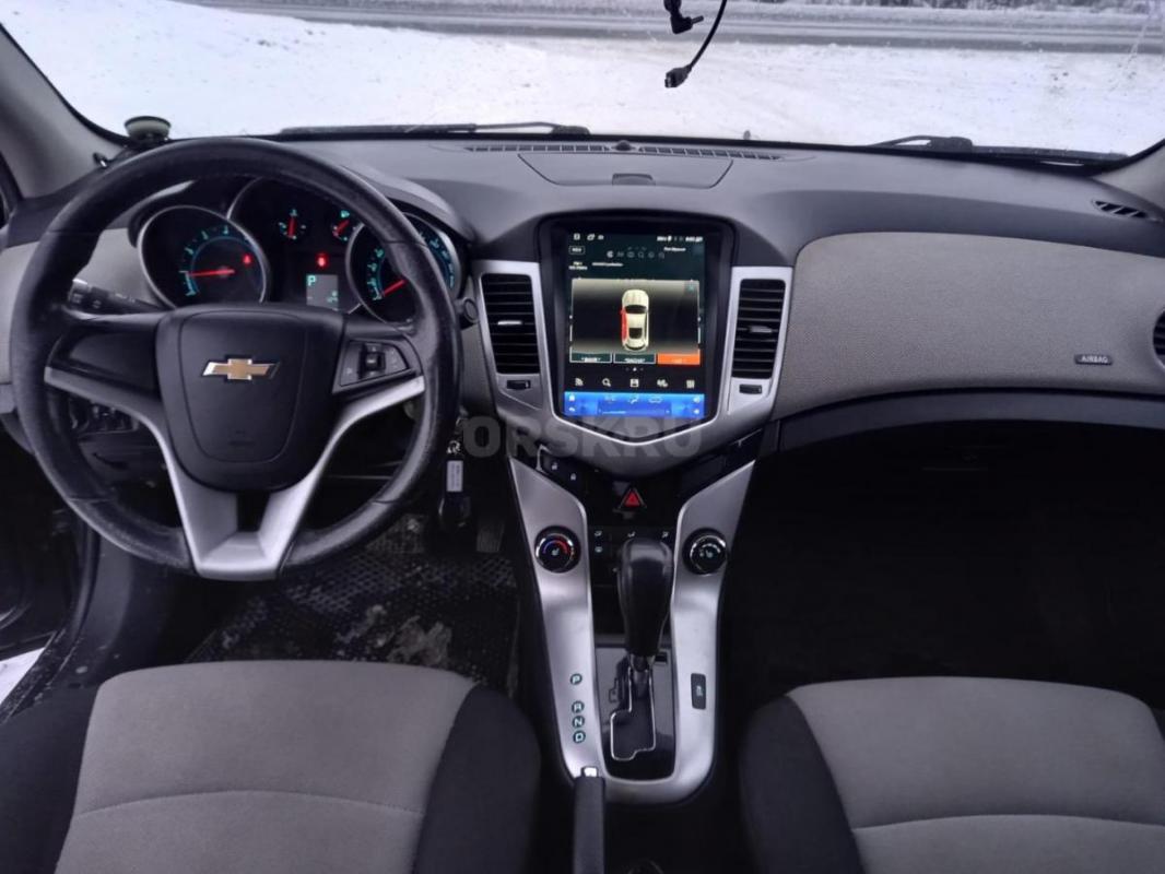 Продается Chevrolet Cruze LS 1.8 2011г АКПП. - Орск