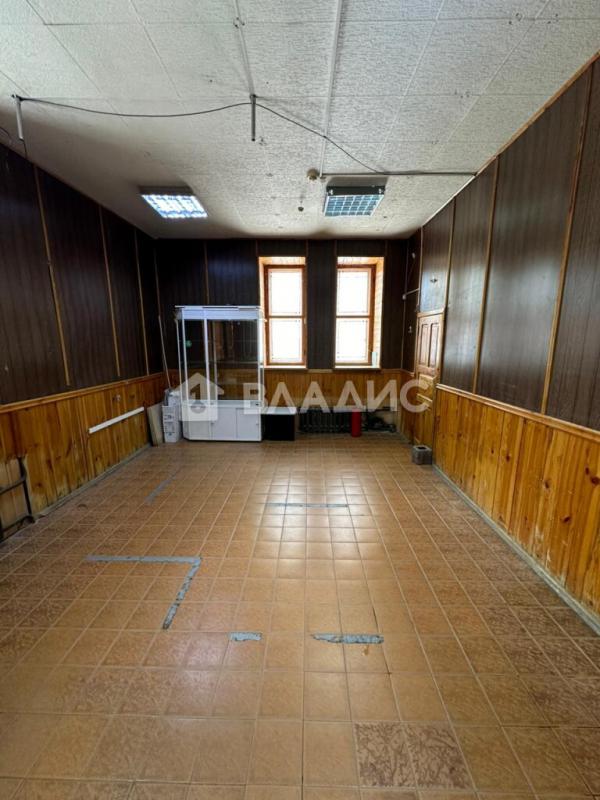 Продается помещение свободного назначения в самом центре города Гая, площадью 96,1 квадратных метра - Гай